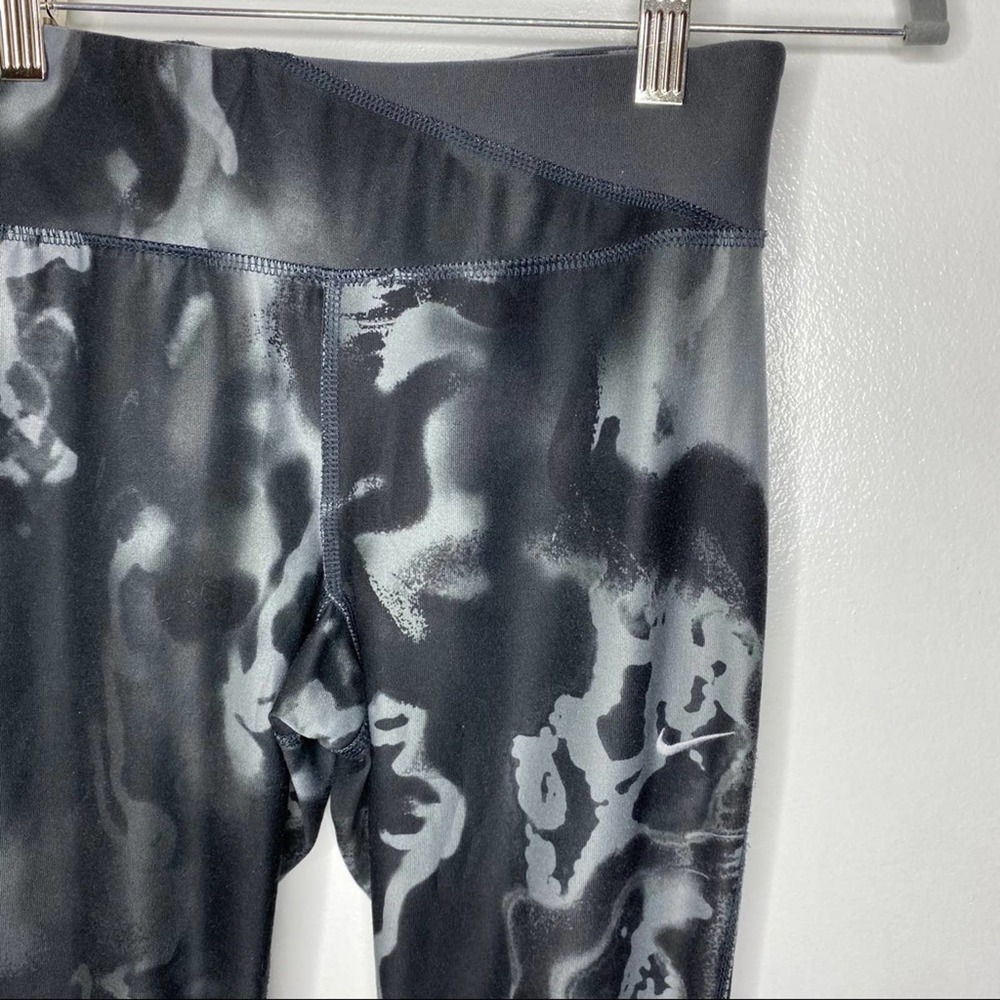 Nike Running Black and Grey Capri Leggings - Picture 2 of 8